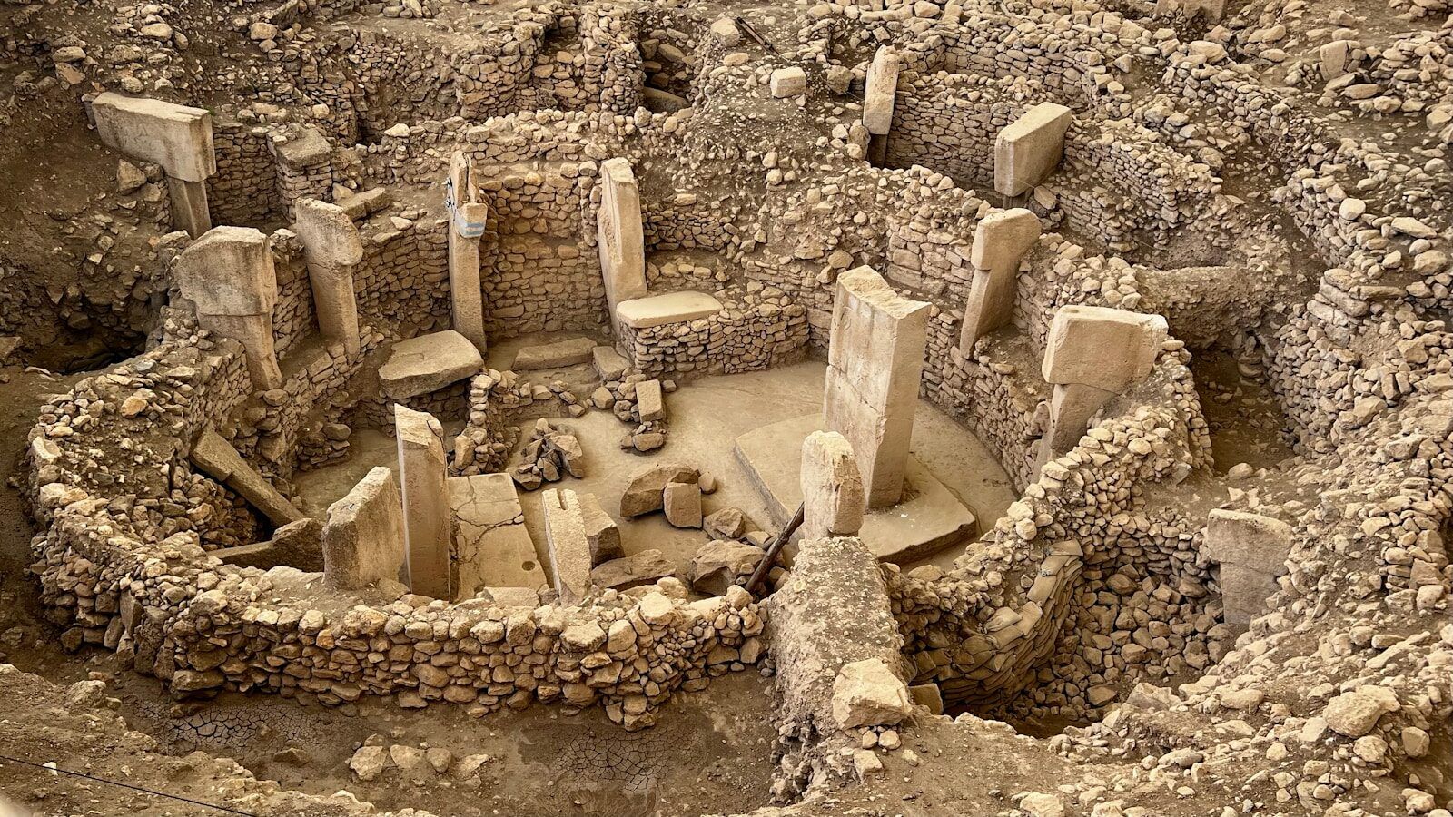 an aerial view of the ruins of a roman city